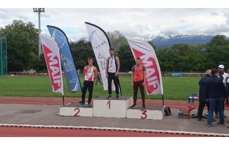 Gaétan ROUSSET Champion Régional AURA au 200m ! 